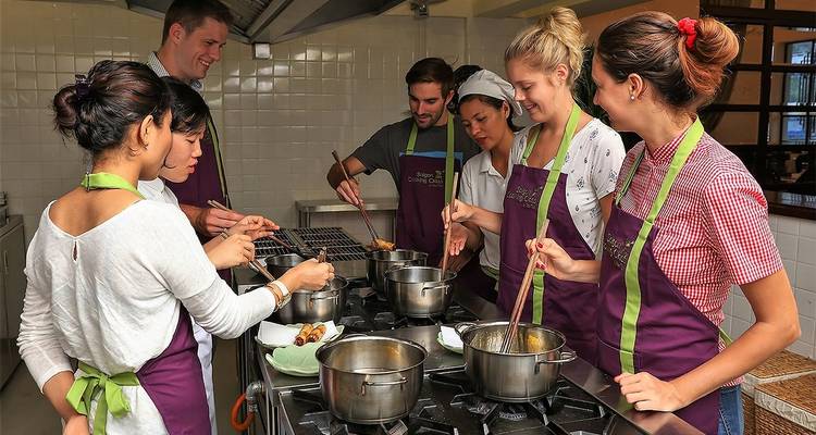 Vietnam Theme Tour Culinary Discovery 8 Days/ 7 Nights - Ideal Travel Asia 6