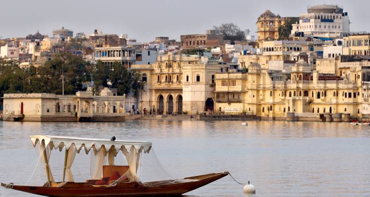 Viaje económico de 6 Días a Rajastán con Udaipur, Jodhpur y Jaisalmer - Yoganshi Travel 6