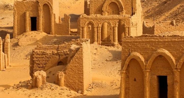 Desierto del Sáhara y Oasis Egipcios ( Dakhla, Kharga, Farafra y Desierto Blanco) - Agazat Club 2