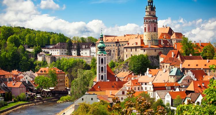 Danube Explorer & Highlights of Budapest 2025|2026 - Emerald Cruises 3