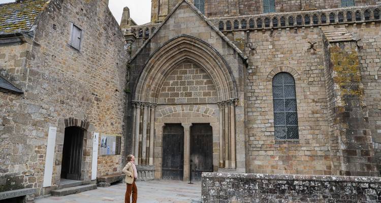 Excursión guiada de 2 Días al Monte Saint-Michel, Castillos del Valle del Loira desde París con recogida en el hotel (ML2F) - PARISCityVISION 7