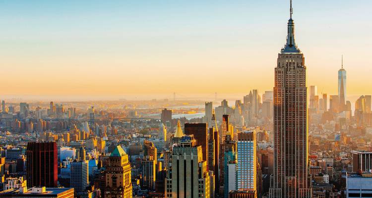 Skyline of New York City at sunset