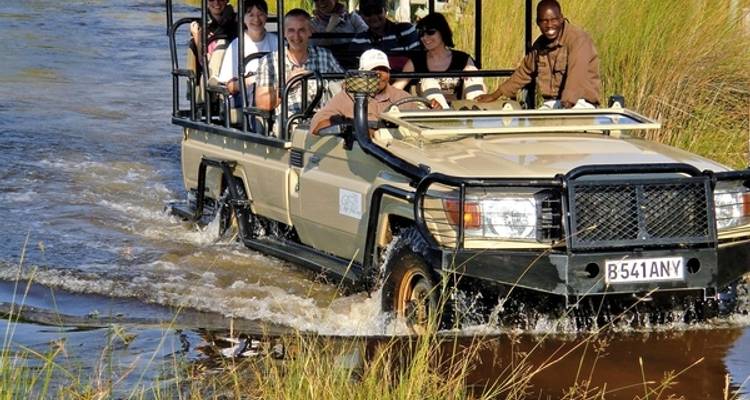 Safari en avión a Chobe y Okavango - DERTOUR 6