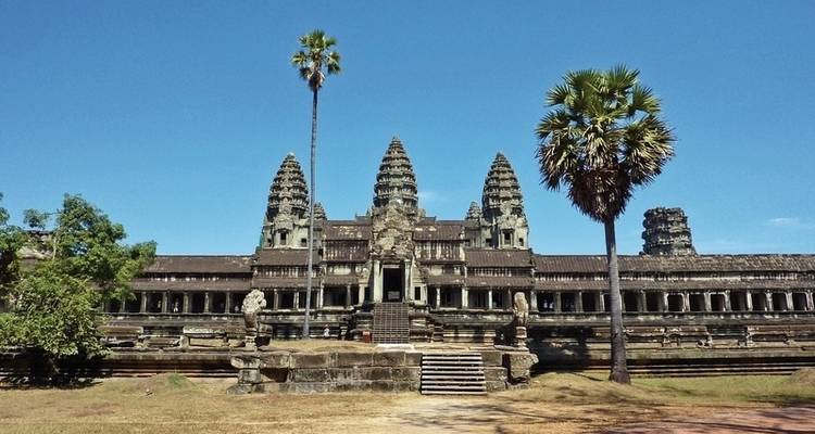 Flying visit to Angkor Wat - DERTOUR 1