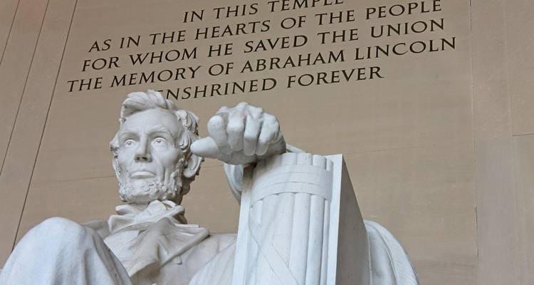 Lincoln Memorial met ingegraveerde tekst