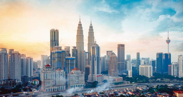 Skyline of Kuala Lumpur with the Petronas Towers.