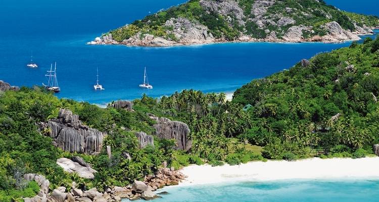 Saut d'île aux Seychelles (Hôtels : classe moyenne, transferts privés en avion et en bateau, 8 nuits) - DERTOUR 2