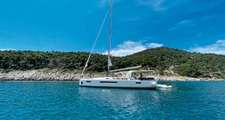 Sailing Yacht Cruise (from/to Dubrovnik) - DERTOUR 4