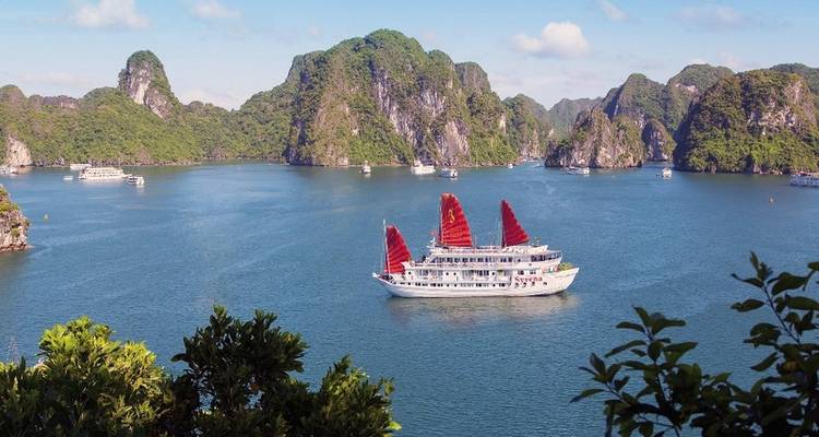 Experience Halong Bay (2 nights) - DERTOUR 6