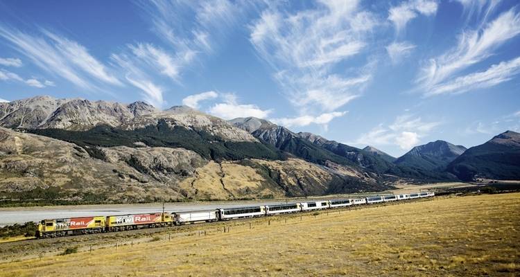Experience New Zealand by rail & road (30 destinations) - DERTOUR 1