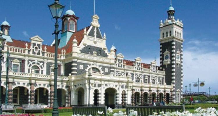 Experience New Zealand by rail & road (30 destinations) - DERTOUR 6