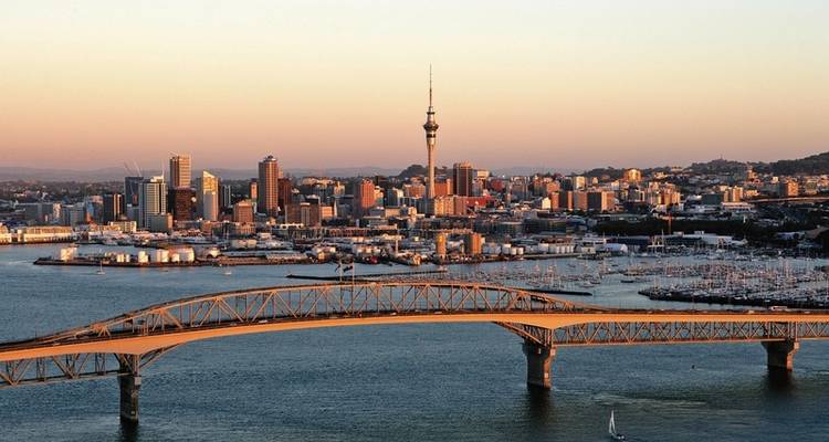 Experience New Zealand by rail & road (30 destinations) - DERTOUR 7