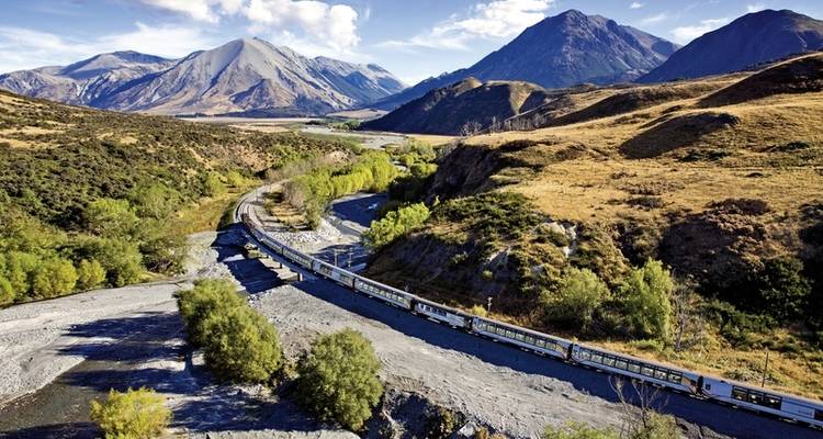 Experience New Zealand by rail & road (30 destinations) - DERTOUR 8