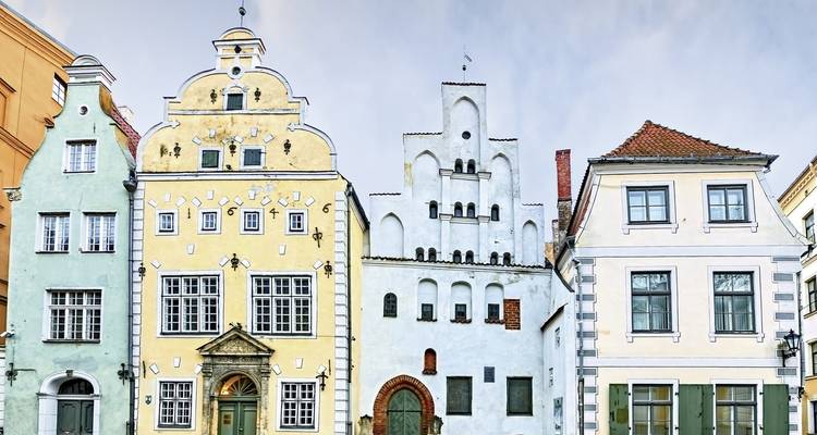 Historische gebouwen met kenmerkende architectuurstijlen.