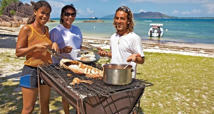 Sailing through paradise - S.V. Sea Pearl (7 days/6 nights, from/to Praslin) - DERTOUR 9
