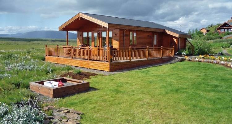 Vacation home tour around Iceland - DERTOUR 4