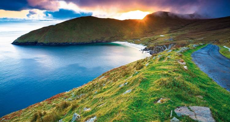 Ireland's spectacular coastal road - DERTOUR 9