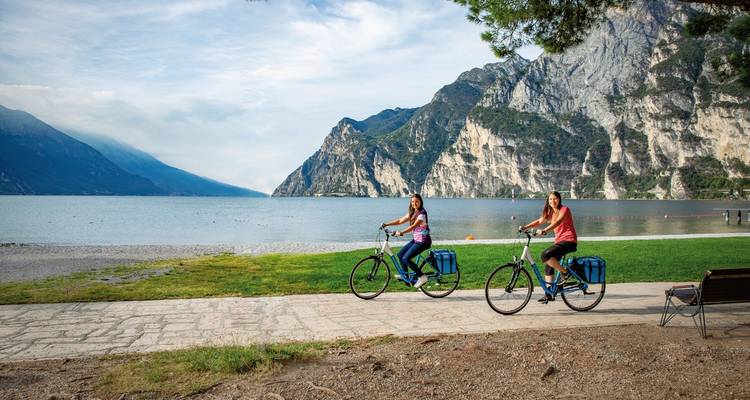 Piste cyclable de l'Adige Nauders - Lac de Garde - DERTOUR 2