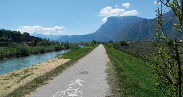 Piste cyclable de l'Adige Nauders - Lac de Garde - DERTOUR 7