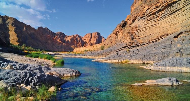 Experience Oman with a chauffeur - through magnificent landscapes by four-wheel drive - DERTOUR 8