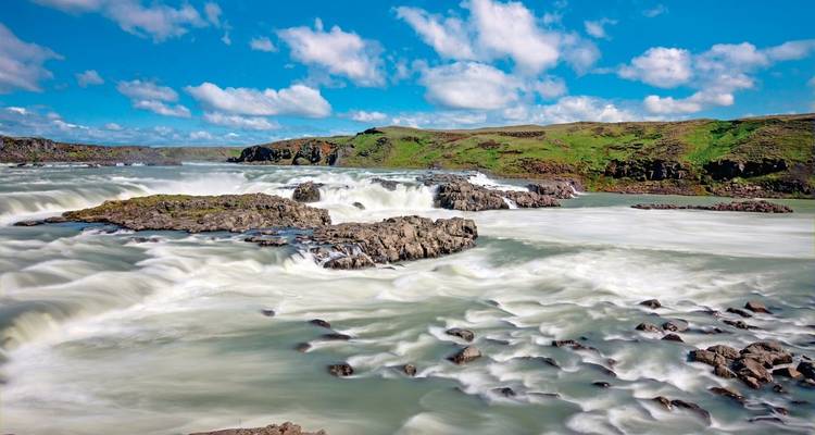 Relax and enjoy Iceland's summer - DERTOUR 3