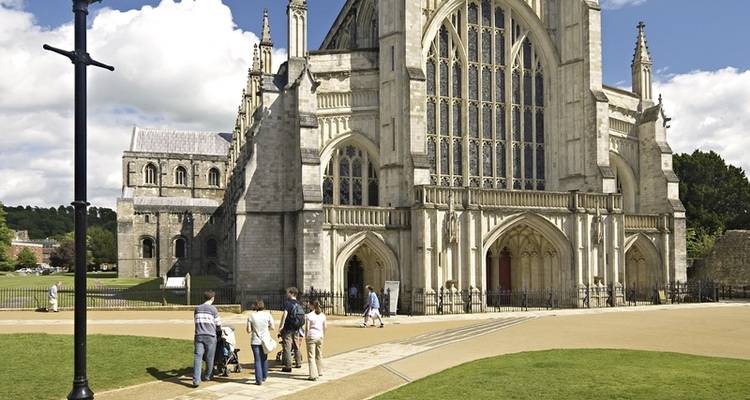 Discover southern England in a relaxed way - DERTOUR 5