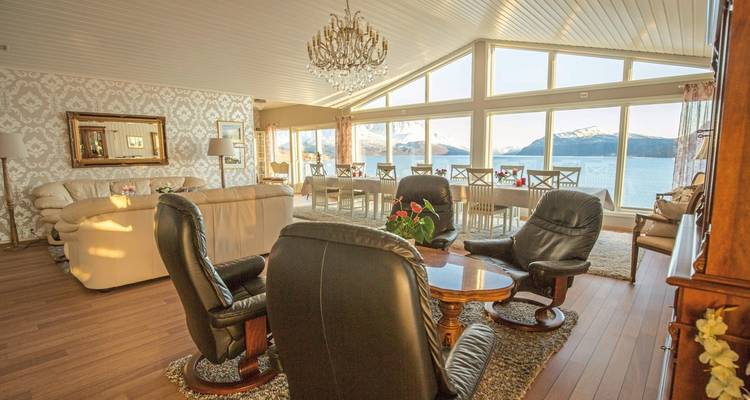 Winter adventures at the Arctic Panorama Lodge - DERTOUR 5