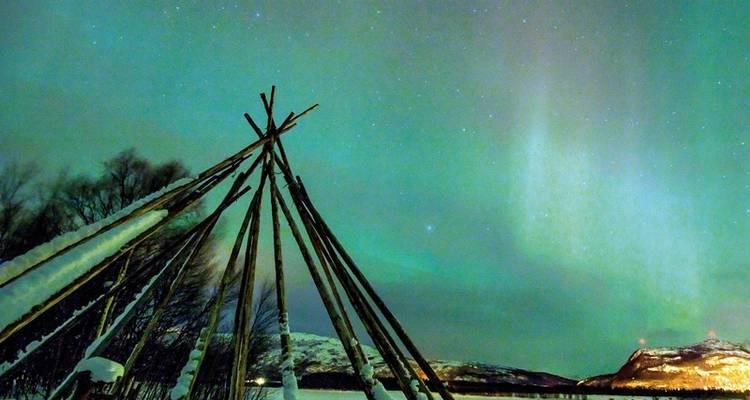 Winter adventures at the Arctic Panorama Lodge - DERTOUR 3