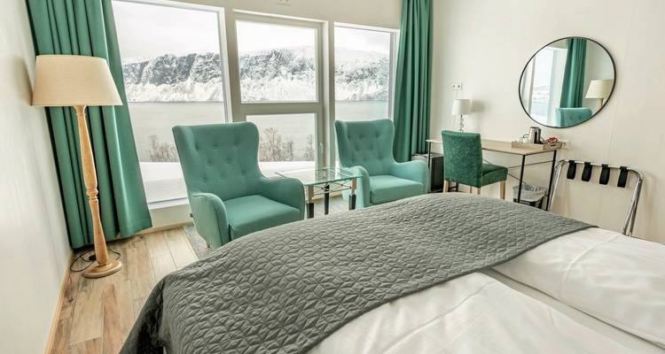 Winter adventures at the Arctic Panorama Lodge - DERTOUR 6