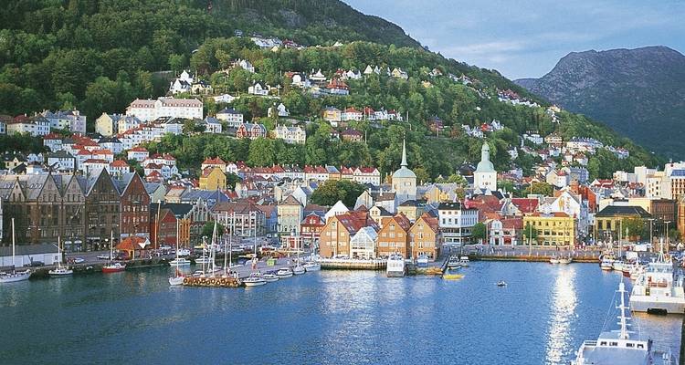 ADAC Special Hurtigruten: With MS Otto Sverdrup on the trail of the mail ship route - DERTOUR 3