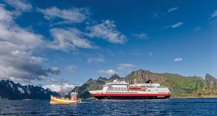 ADAC Spécial Hurtigruten : Avec le MS Otto Sverdrup sur les traces de la route des bateaux postaux - DERTOUR 10