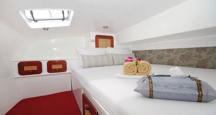 Catamaran Amadeus - MEIERS WELTREISEN 2