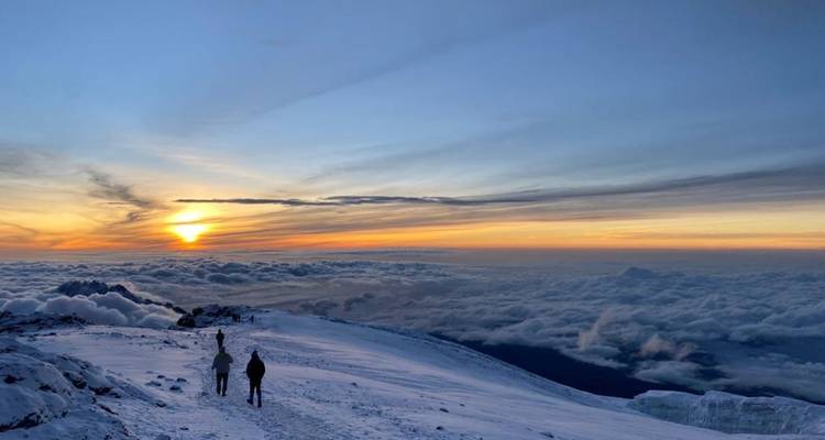 Climb Mt.Kilimanjaro via Machame Route - Safari Heroes 2