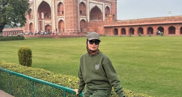Excursión en coche de 1 día de Delhi a Agra con Conservación de Elefantes y Templo de Mathura - India Taj Tour 6