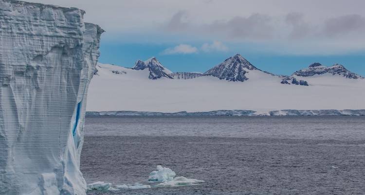 Itinéraire exceptionnel en Antarctique : découverte intensive de la mer de Weddell, y compris des vols panoramiques en hélicoptère - Inventia 1