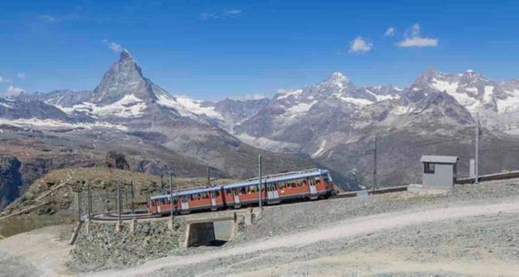 15% de réduction - Voyage [autoguidé] en Suisse couvrant Zurich, Lucerne, Interlaken et Montreux (en 9 jours) : Soldes de Noël et du Nouvel An - WiseYatra 2