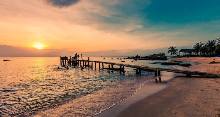 Discover Vietnam's Splendor Over 13 Days - Luxury Private Tour - Vietnam Tour Fun 4