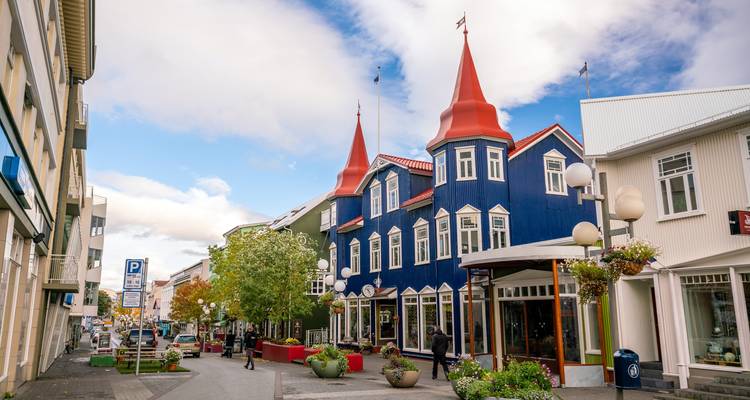 Circuit estival de 8 jours en petit groupe sur le périphérique islandais et dans les hautes terres de Landmannalaugar - BusTravel Iceland 1
