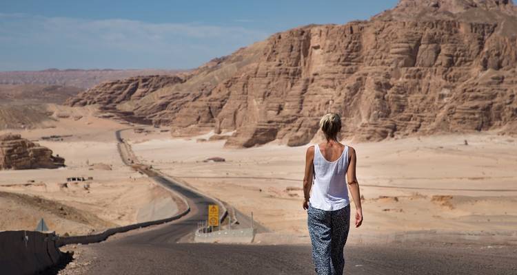 5 jours en Égypte avec circuit en voiture à Alexandrie et aventure dans le désert blanc. - STM Tours LLC 4