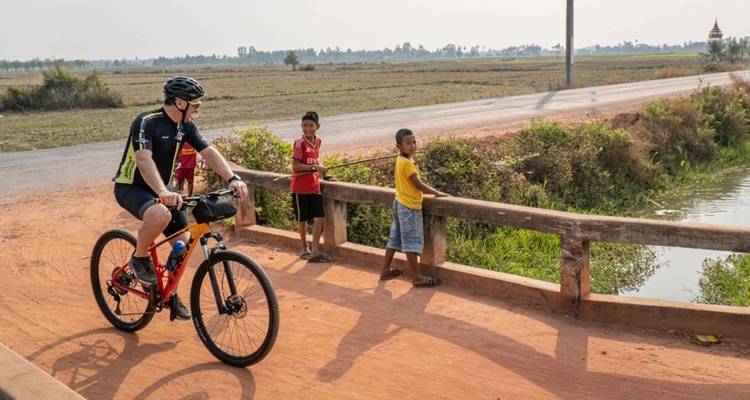 De Angkor a Pakse en bicicleta - Siem Reaper Travel 6