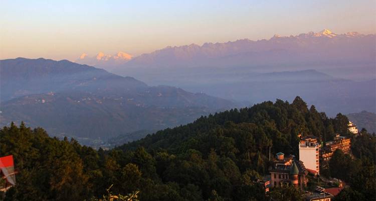 Chisapani Nagarkot Senderismo Corto Cerca de Katmandú - 3 Días - Frolic Adventure Pvt. Ltd. 2