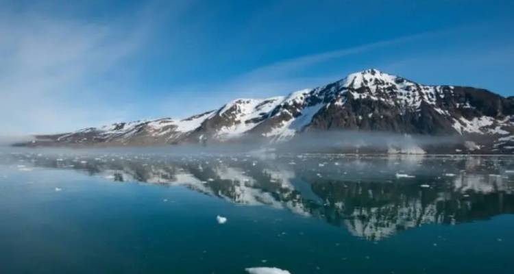 Spitsbergen - North-East Greenland - Iceland - Inventia 1