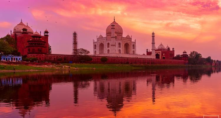Experience Taj Mahal and Wildlife with a Royal Stay in Castles - Memorable India Journeys 1