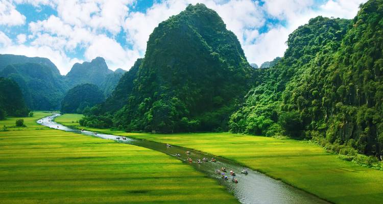 Upgraded - Discover Vietnam - Explore! 7