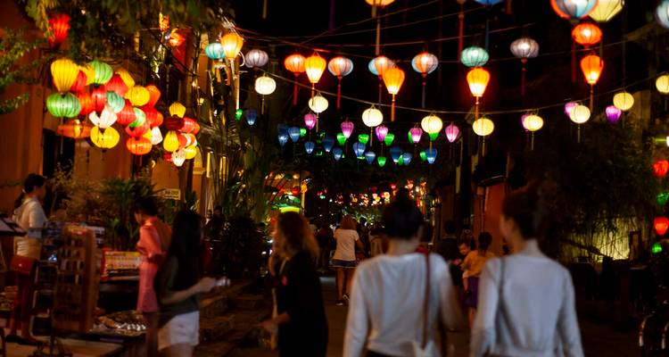 Upgraded - Discover Vietnam - Explore! 9