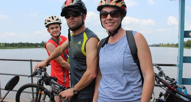 Cyclisme à la frontière entre le Cambodge et le Vietnam - Vietnam Bicycle Travel 2