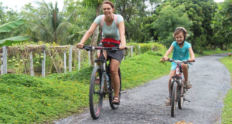Cyclisme à la frontière entre le Cambodge et le Vietnam - Vietnam Bicycle Travel 7