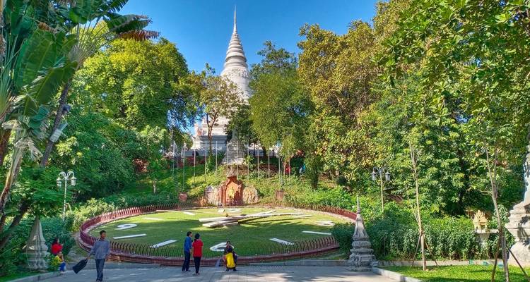 Phnom Penh City Tour include Mekong River Sunset Cruise - About Cambodia Travel & Tours 2