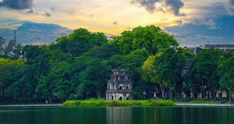 Lo mejor del Norte de Vietnam en 5 días: Hanói, Ninh Binh y Bahía de Ha Long - Up Travel Vietnam 7