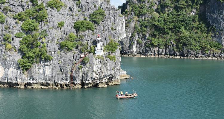 Lo mejor del Norte de Vietnam en 5 días: Hanói, Ninh Binh y Bahía de Ha Long - Up Travel Vietnam 1